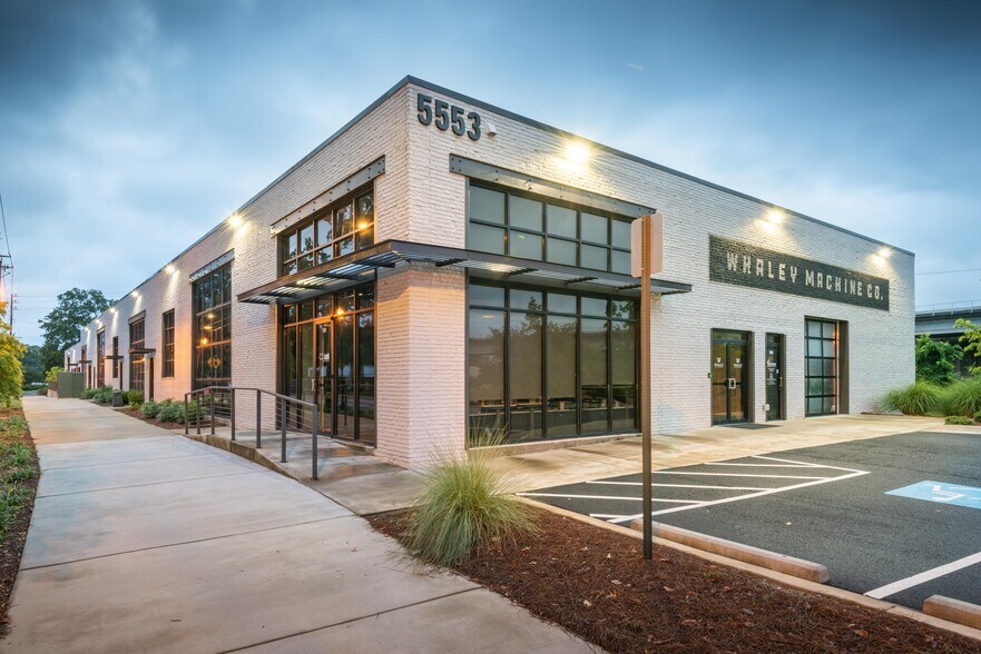 More Photos Of 5553 Peachtree Rd, Chamblee Loft Creative Space For Lease