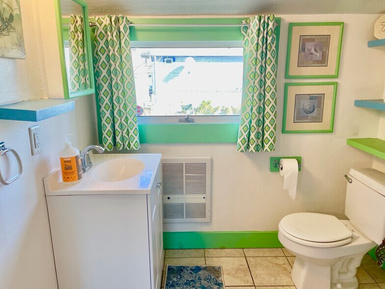 More Photos Of 294 Commercial St, Provincetown Storefront Retail Residential For Sale