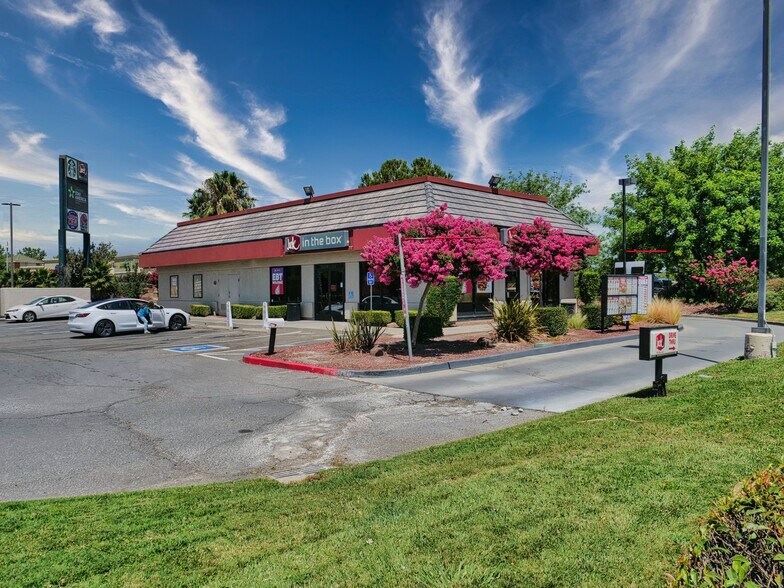More Photos Of 1130 Leisure Town Rd, Vacaville Freestanding For Sale