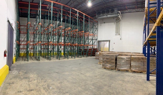 More Photos Of 1301 NW 89th Ct, Doral Warehouse For Lease