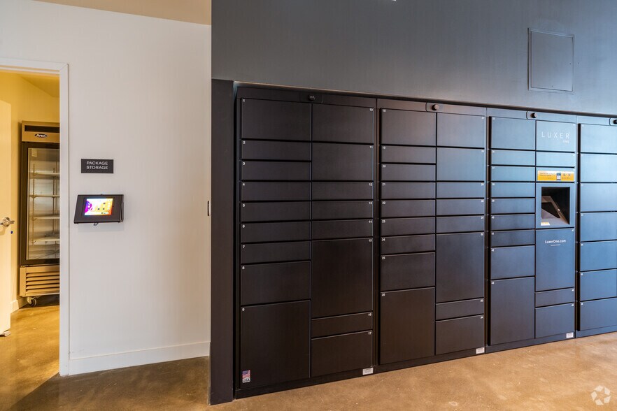 More Photos Of 1100 Webster St, Oakland Apartments For Lease