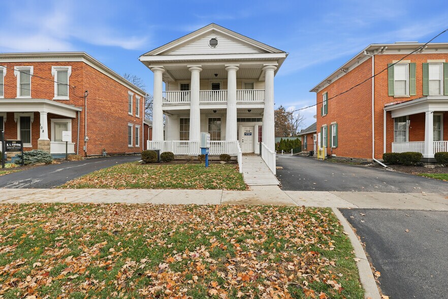 Primary Photo Of 104 W William St, Delaware Medical For Sale