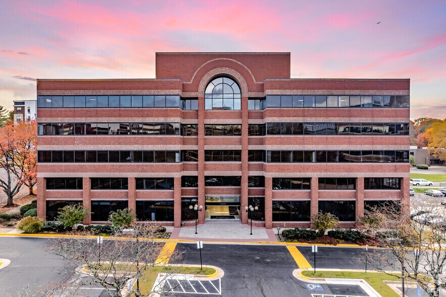 More Photos Of 11490 Commerce Park Dr, Reston Office For Sale