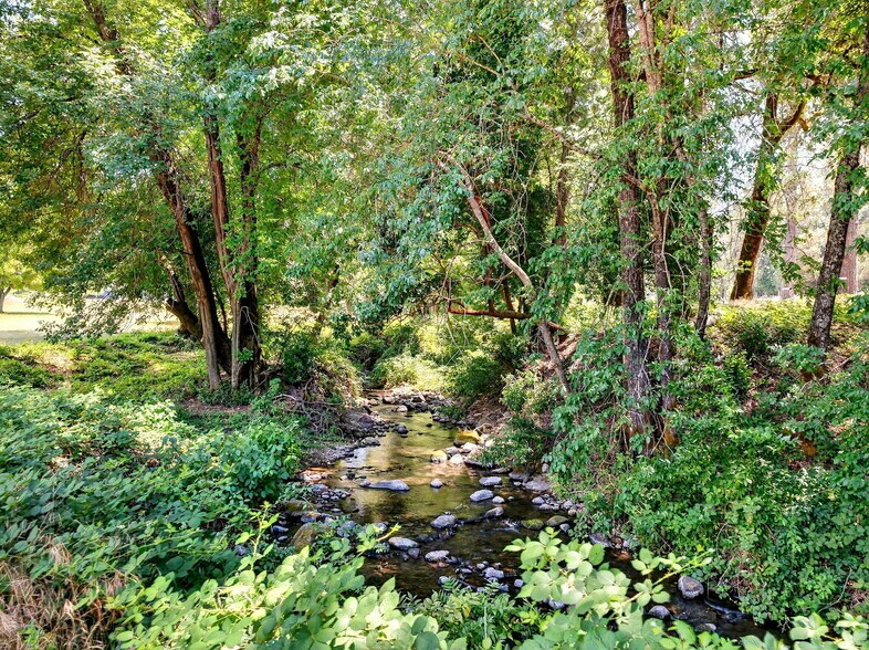 More Photos Of 16451 Golf rd, Cobb Golf Course Driving Range For Lease