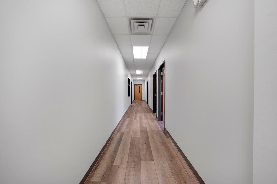 More Photos Of 2317 Mt Olive rd, Mount Olive Office For Lease