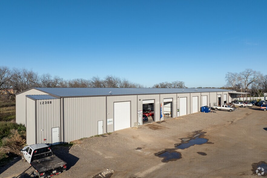 Primary Photo Of 12308 Rendon Rd, Burleson Warehouse For Sale