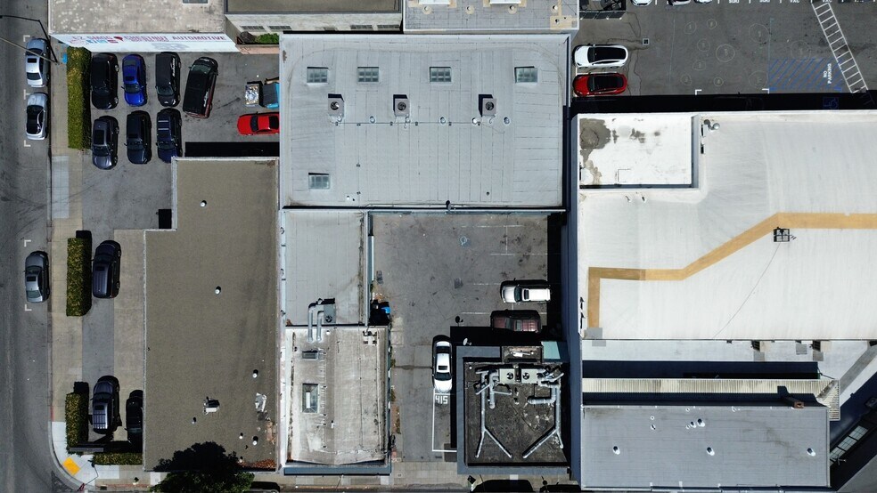 More Photos Of 411-417 Lathrop St, Redwood City Service For Sale