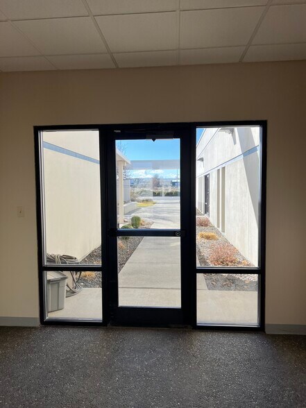 More Photos Of 415 N Roosevelt St, Kennewick Office For Lease