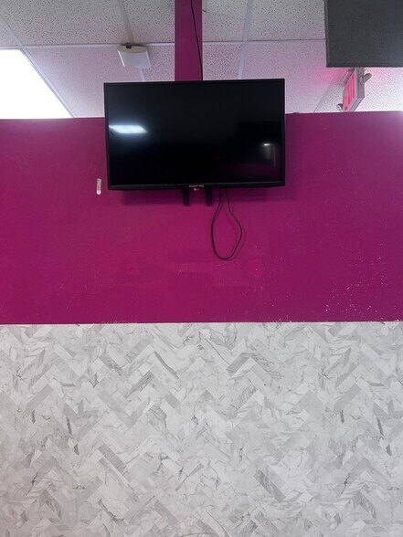 More Photos Of 4460-4500 N Rancho Dr, Las Vegas Freestanding For Lease