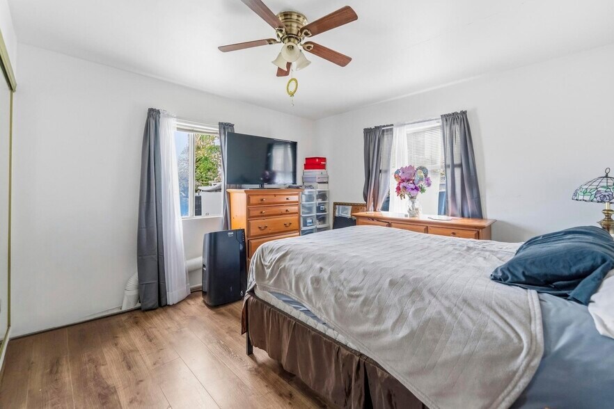 More Photos Of 14916-14920 Chadron Ave, Gardena Apartments For Sale