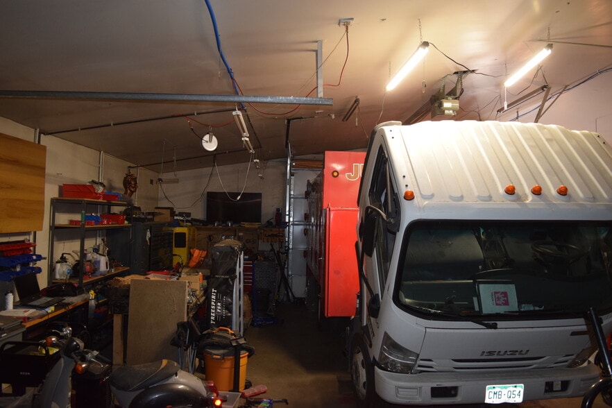 More Photos Of 2401 S Raritan St, Englewood Warehouse For Sale
