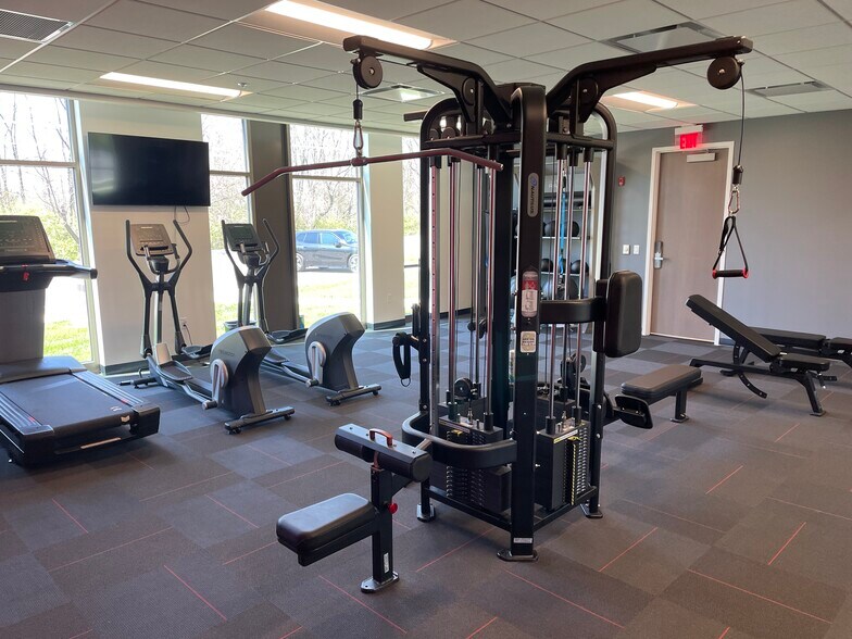 More Photos Of 2550 Eastpoint Pky, Louisville Office For Lease