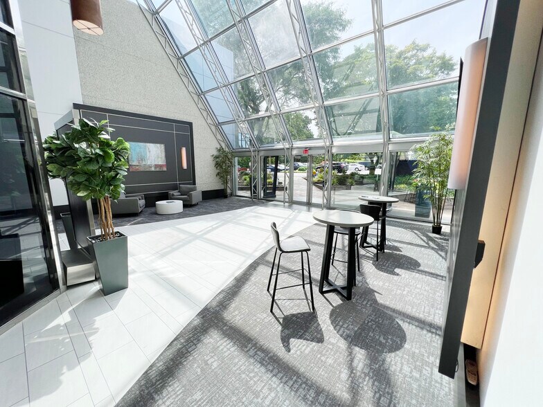 More Photos Of 19 Old Kings Hwy S, Darien Office For Lease