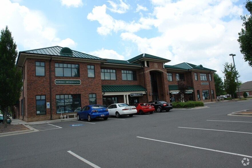 More Photos Of 1741 Gold Hill Rd, Fort Mill General Retail For Lease