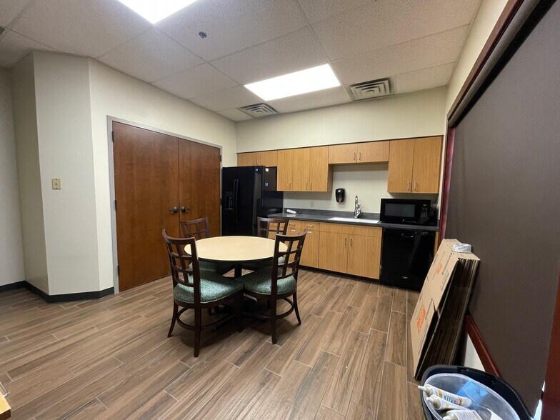 More Photos Of 5220 N Hwy 167, Catoosa Freestanding For Sale