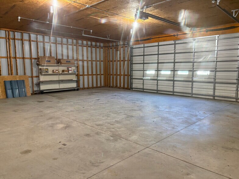 More Photos Of 402 W K St, Mc Cool Junction Industrial For Sale