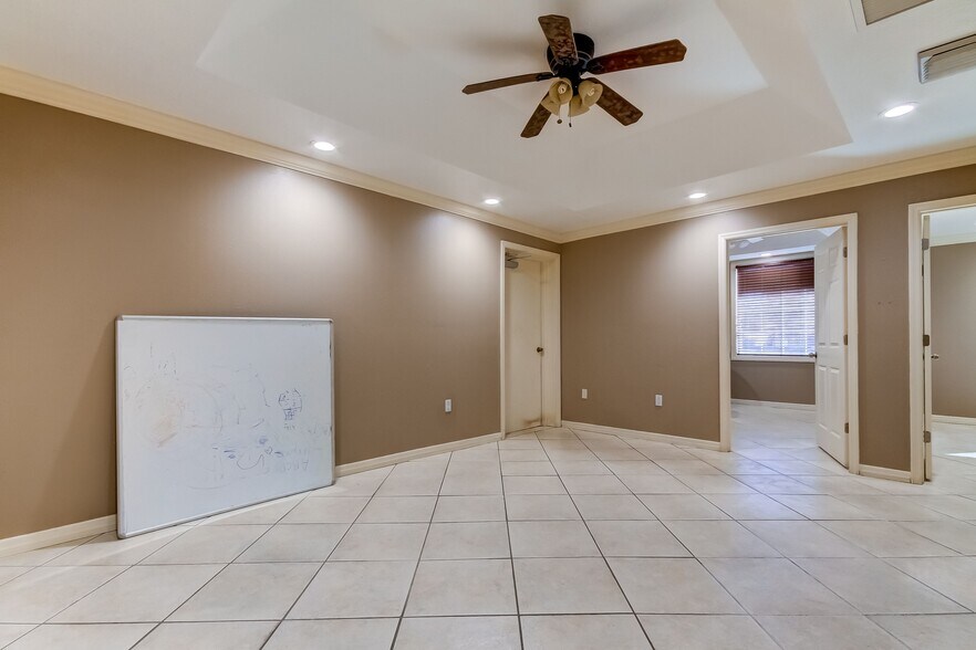 More Photos Of 3775 Central Ave, Saint Petersburg Medical For Lease