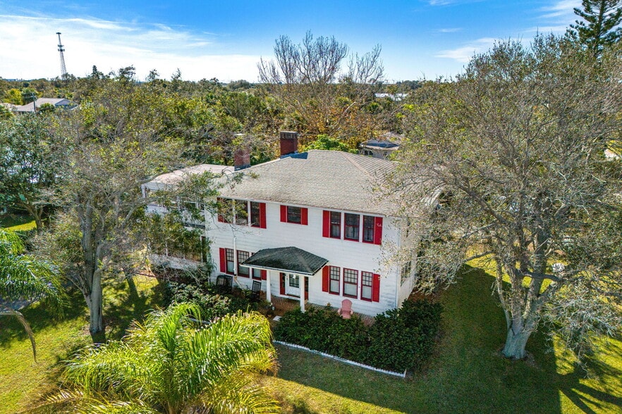 More Photos Of 2716 Riverview Dr, Melbourne Apartments For Sale