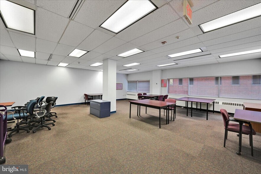 More Photos Of 19 N 6th St, Reading Office For Lease