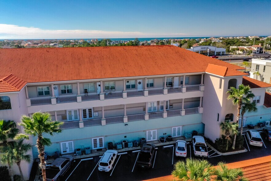 More Photos Of 4507 Furling Ln, Destin Loft Creative Space For Sale