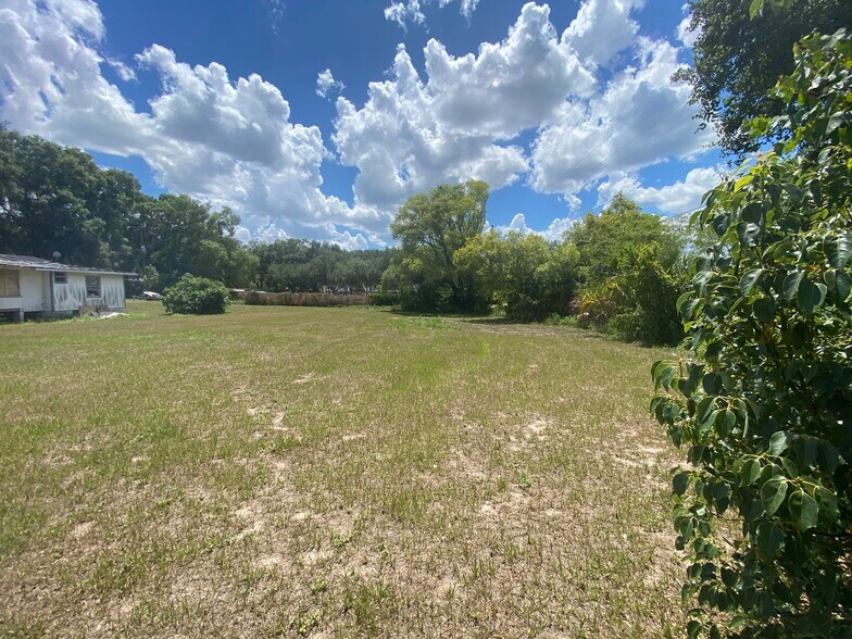 More Photos Of 10334-10336 Main St, Thonotosassa Land For Sale