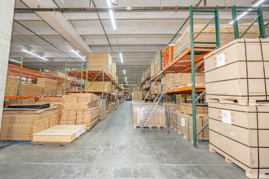 More Photos Of 4000 N 28th Ter, Hollywood Warehouse For Lease