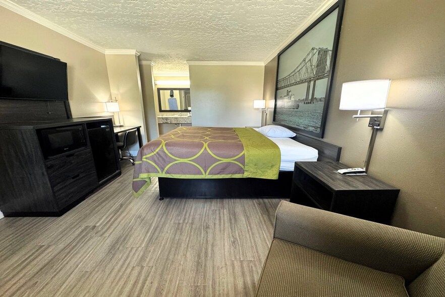 More Photos Of 999 Cooper Rd, Picayune Hotel For Sale