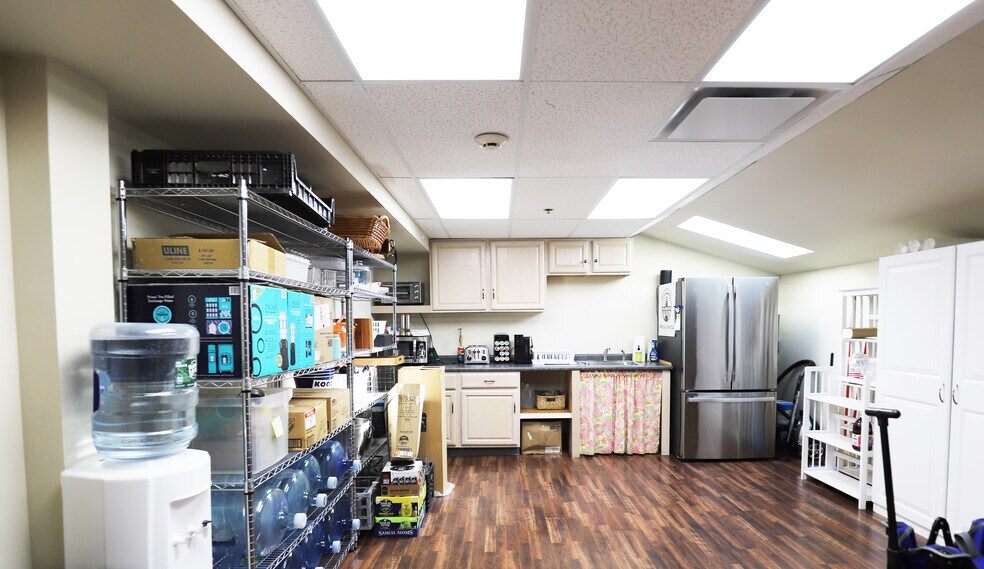 More Photos Of 155 Katherine Lee Bates Rd, Falmouth Office For Lease