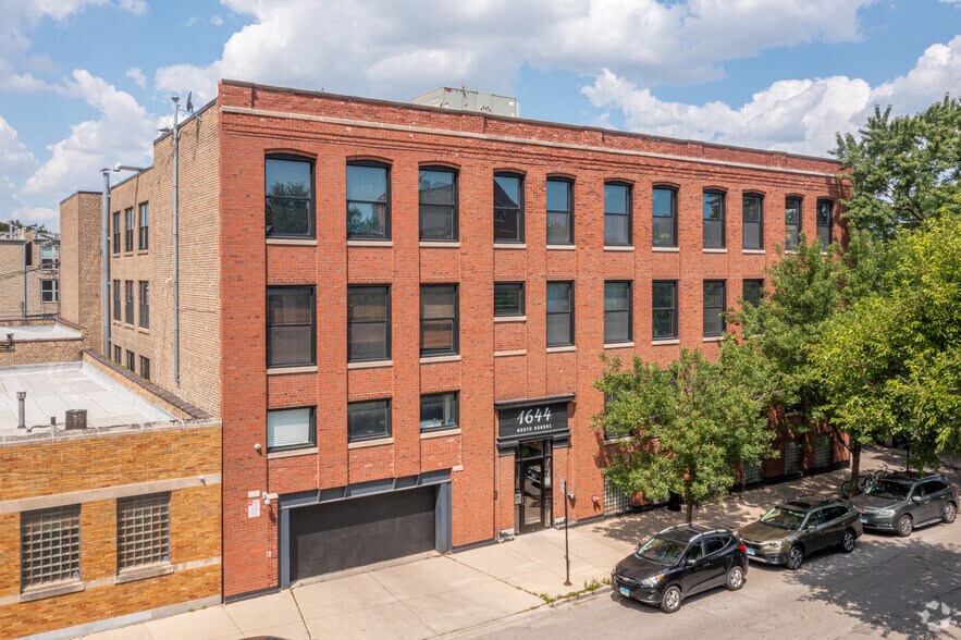 Primary Photo Of 1644 N Honore St, Chicago Loft Creative Space For Lease