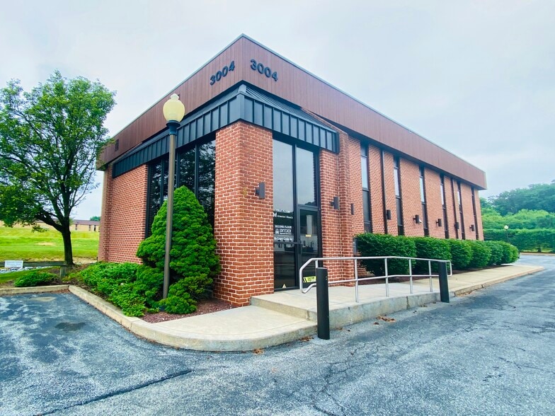 Primary Photo Of 3004 Hempland Rd, Lancaster Office For Lease