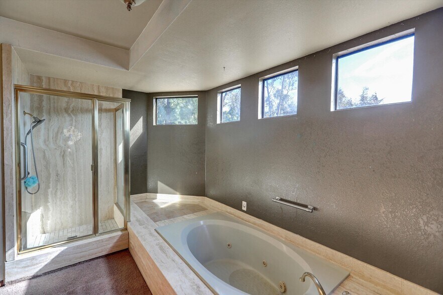 More Photos Of 784 Pomello Dr, Claremont Assisted Living For Lease