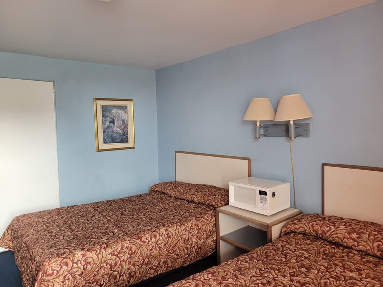 More Photos Of 7080 Black Horse Pike, Pleasantville Hotel For Sale