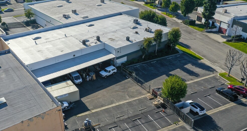 More Photos Of 176 Pacific St, Pomona Warehouse For Sale