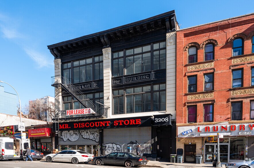 Primary Photo Of 3208 3rd Ave, Bronx Office For Lease