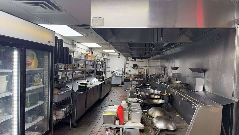 More Photos Of 1590 Pleasant Hill Rd, Duluth Restaurant For Lease