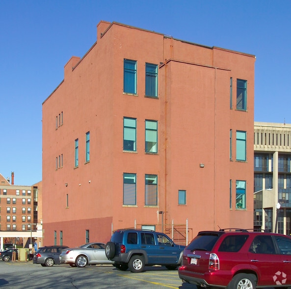 More Photos Of 101 Jeremiah V Sullivan Dr, Fall River Office For Lease