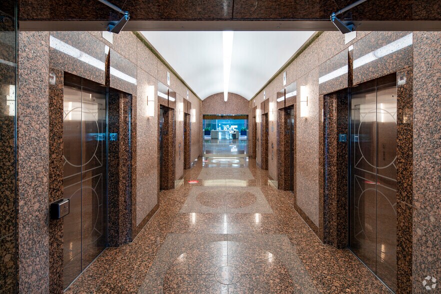 More Photos Of 175 Bloor Street East, Toronto Office For Lease