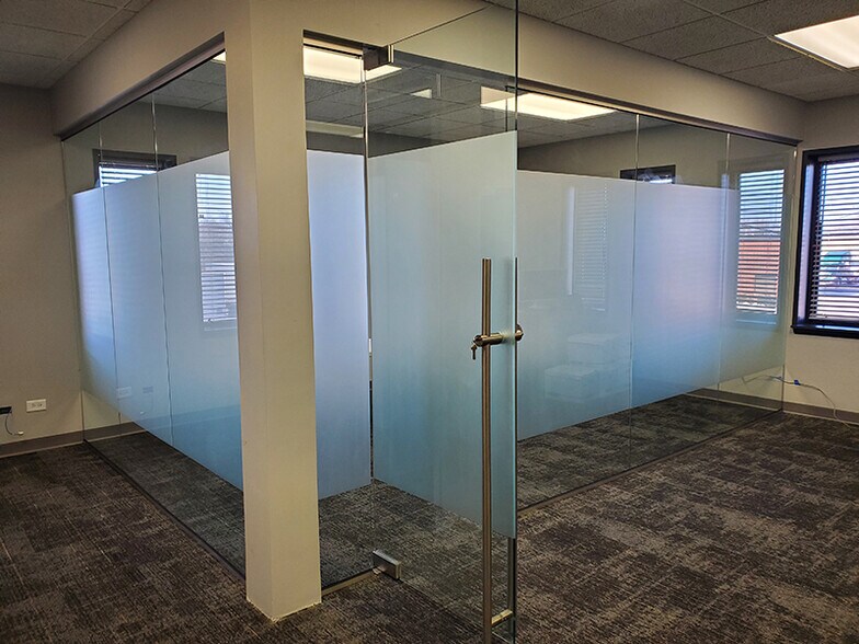More Photos Of 2144 S Macarthur Blvd, Springfield Office For Lease