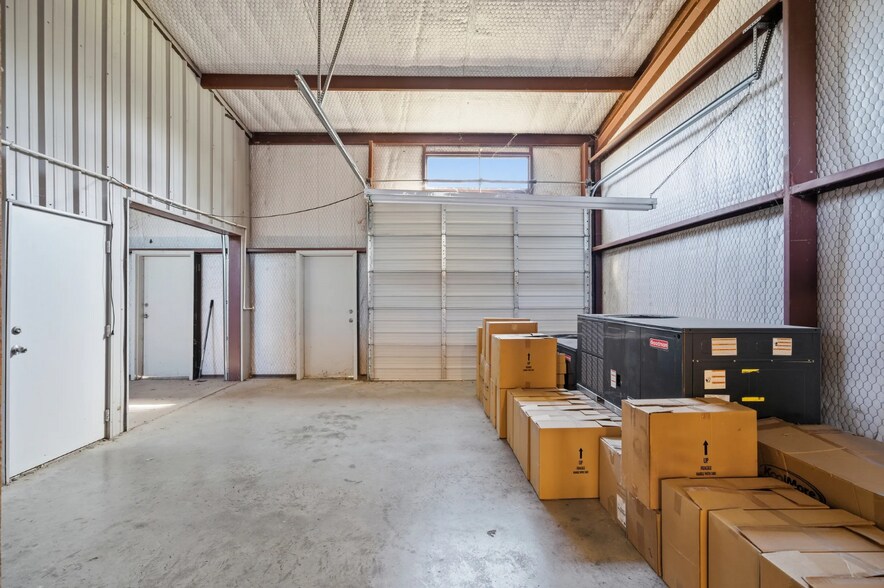 More Photos Of 20981 State Highway 64, Canton General Retail For Sale