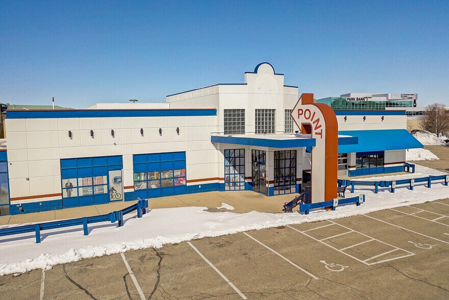 More Photos Of 2259 Deming Way, Middleton Restaurant For Sale