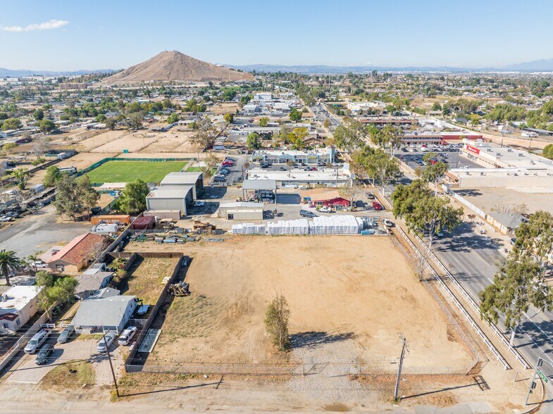More Photos Of 1100 6th St, Norco Land For Sale