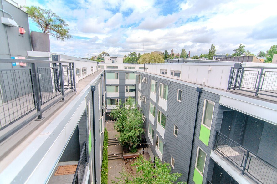 More Photos Of 1414 E Yesler Way, Seattle Apartments For Sale
