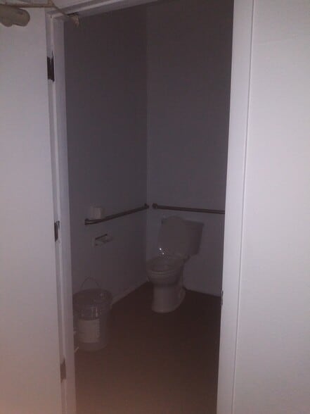 More Photos Of 1469 N Magnolia Ave, Ocala Unknown For Lease