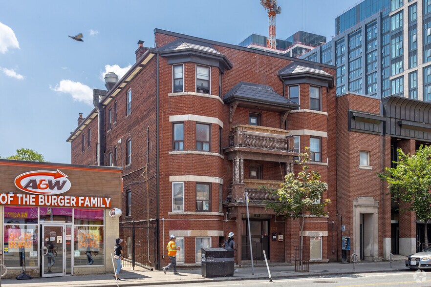 More Photos Of 1121 Bloor St W, Toronto Multifamily For Sale
