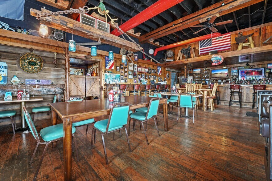 More Photos Of 7467 E Houghton Lake Rd, Merritt Restaurant For Sale