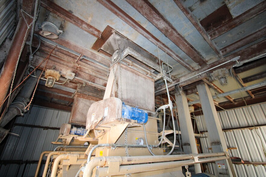 More Photos Of 6059 159th St, Galva Food Processing For Sale