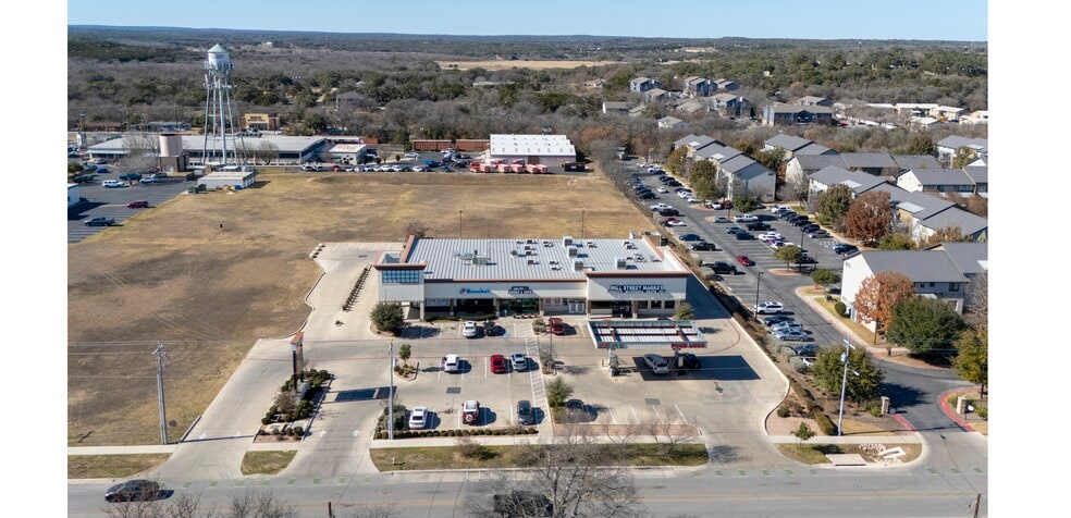 More Photos Of 641 Mill St, San Marcos Restaurant For Lease