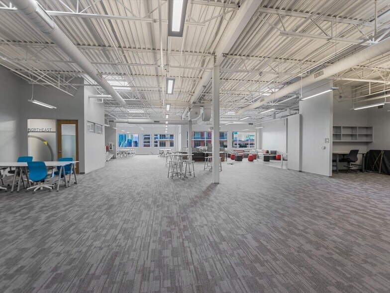 More Photos Of 1705 Guadalupe St, Austin Office For Sale