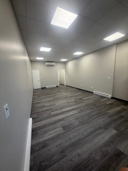 More Photos Of 218-224 S State St, Marengo Storefront Retail Residential For Lease