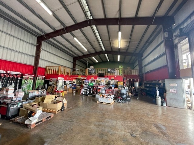 More Photos Of 94-133 Pahu St, Waipahu Warehouse For Lease
